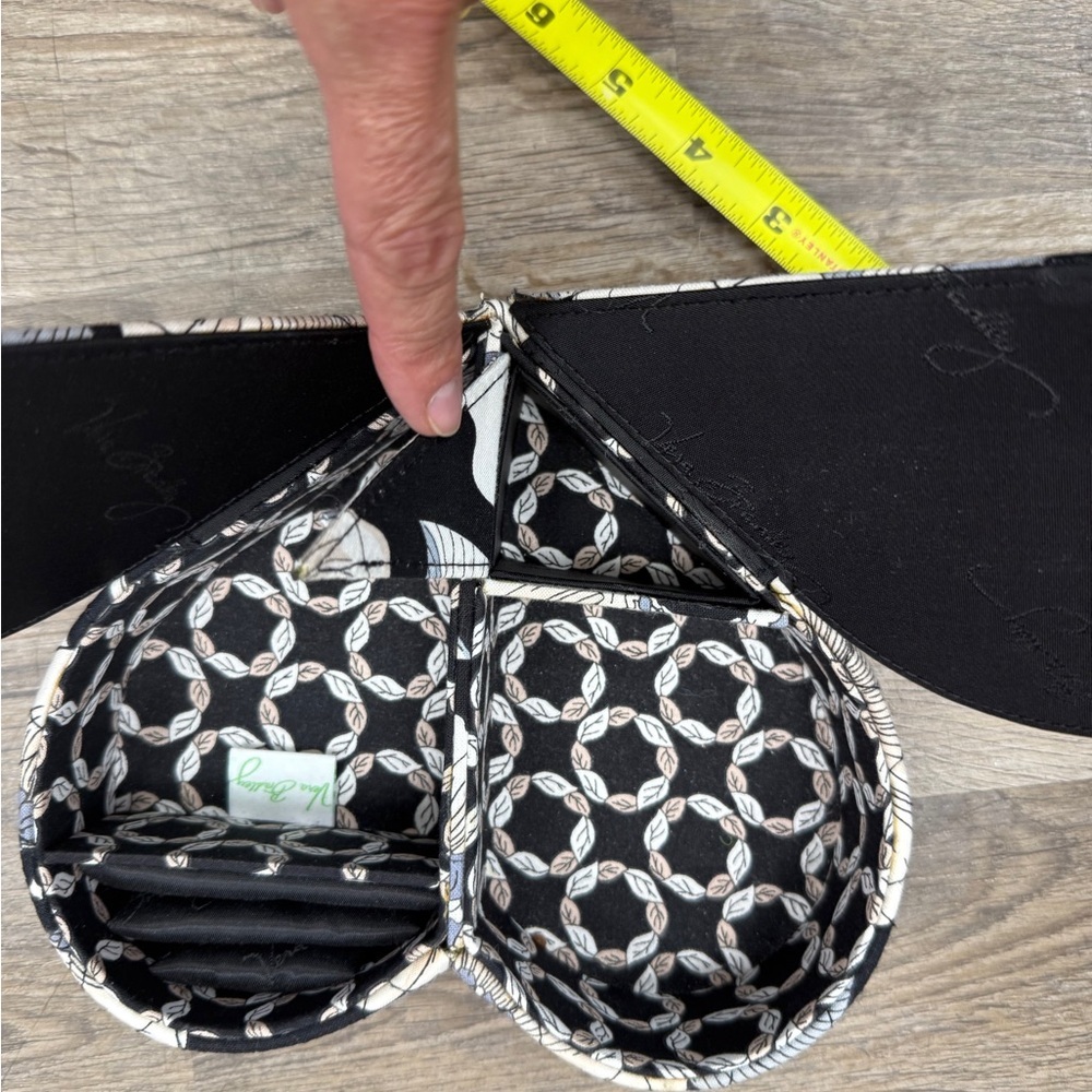 Vera Bradley Heart-Shaped Floral Jewelry Box - Picture 2 of 4